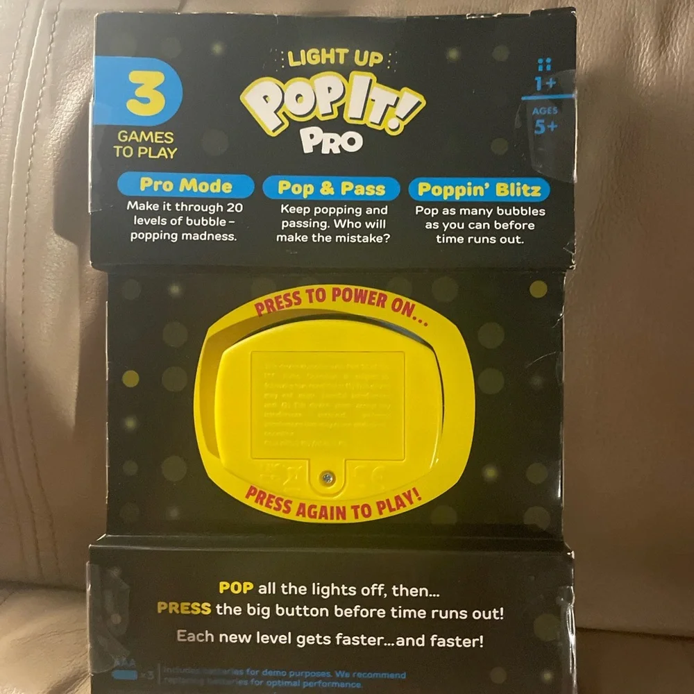 Buffalo Games Button Pop It! Pro Light-Up Game New In Box Batteries Included